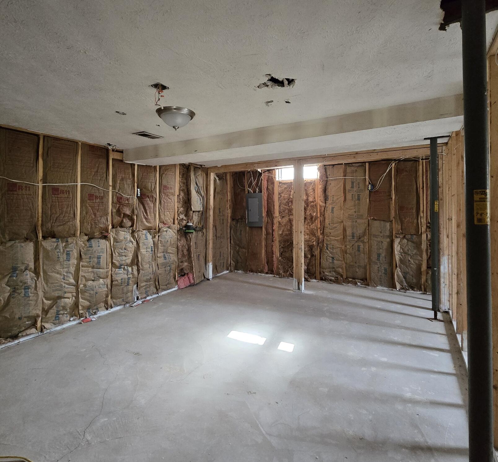 2401 Schippers Lane