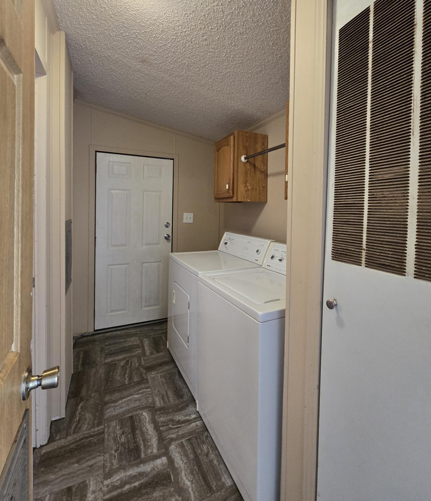 2401 Schippers Lane