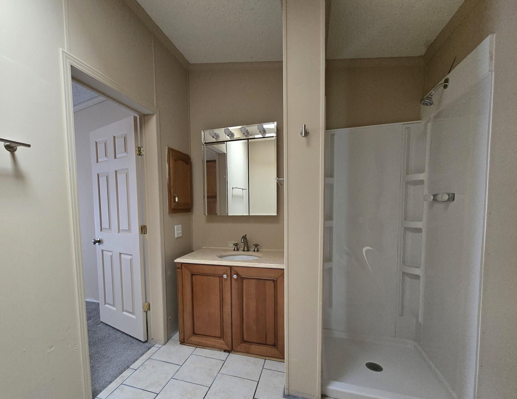 2401 Schippers Lane