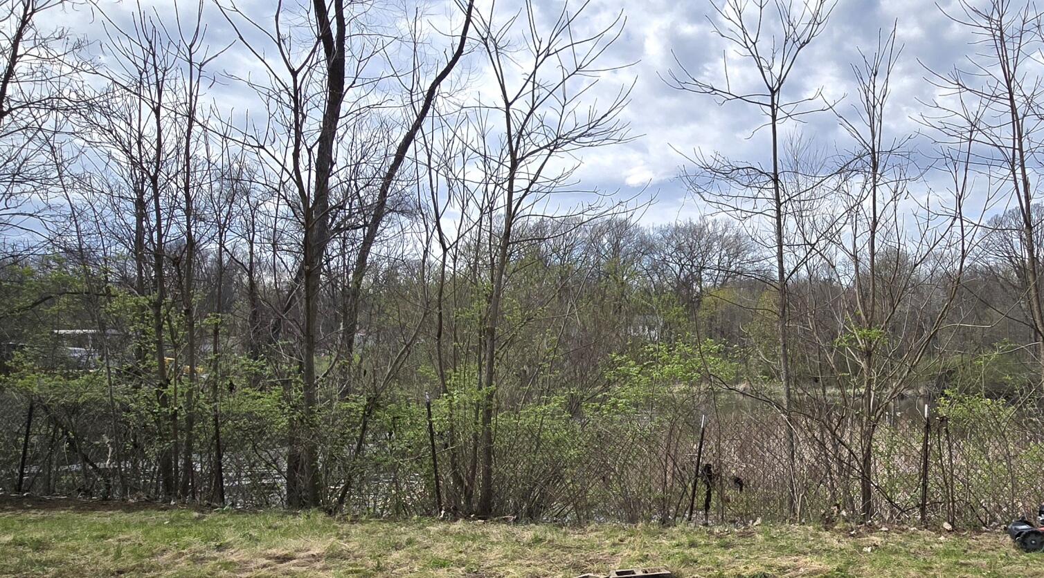2401 Schippers Lane