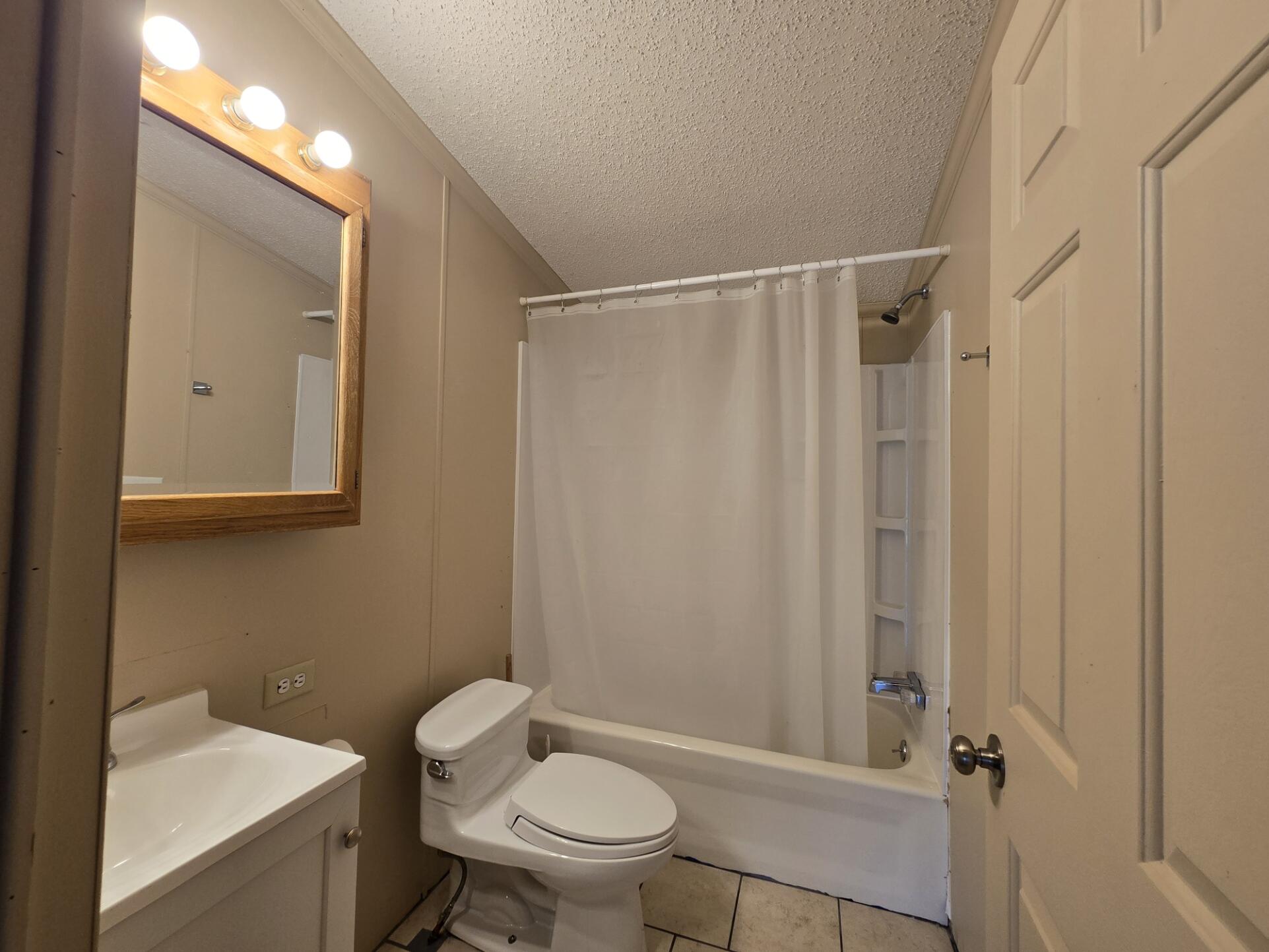 2401 Schippers Lane