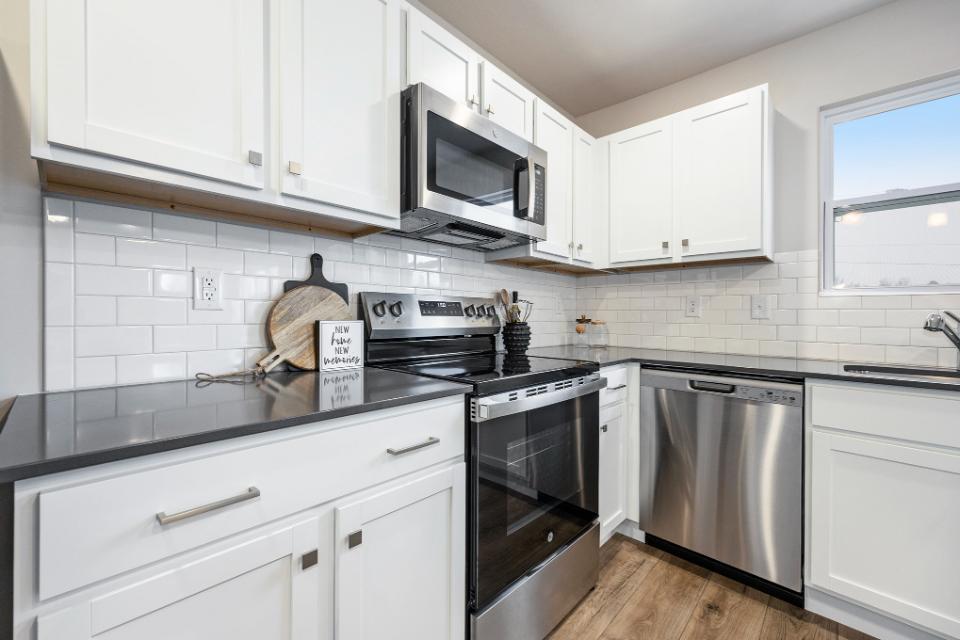1101 Cedarwood Drive