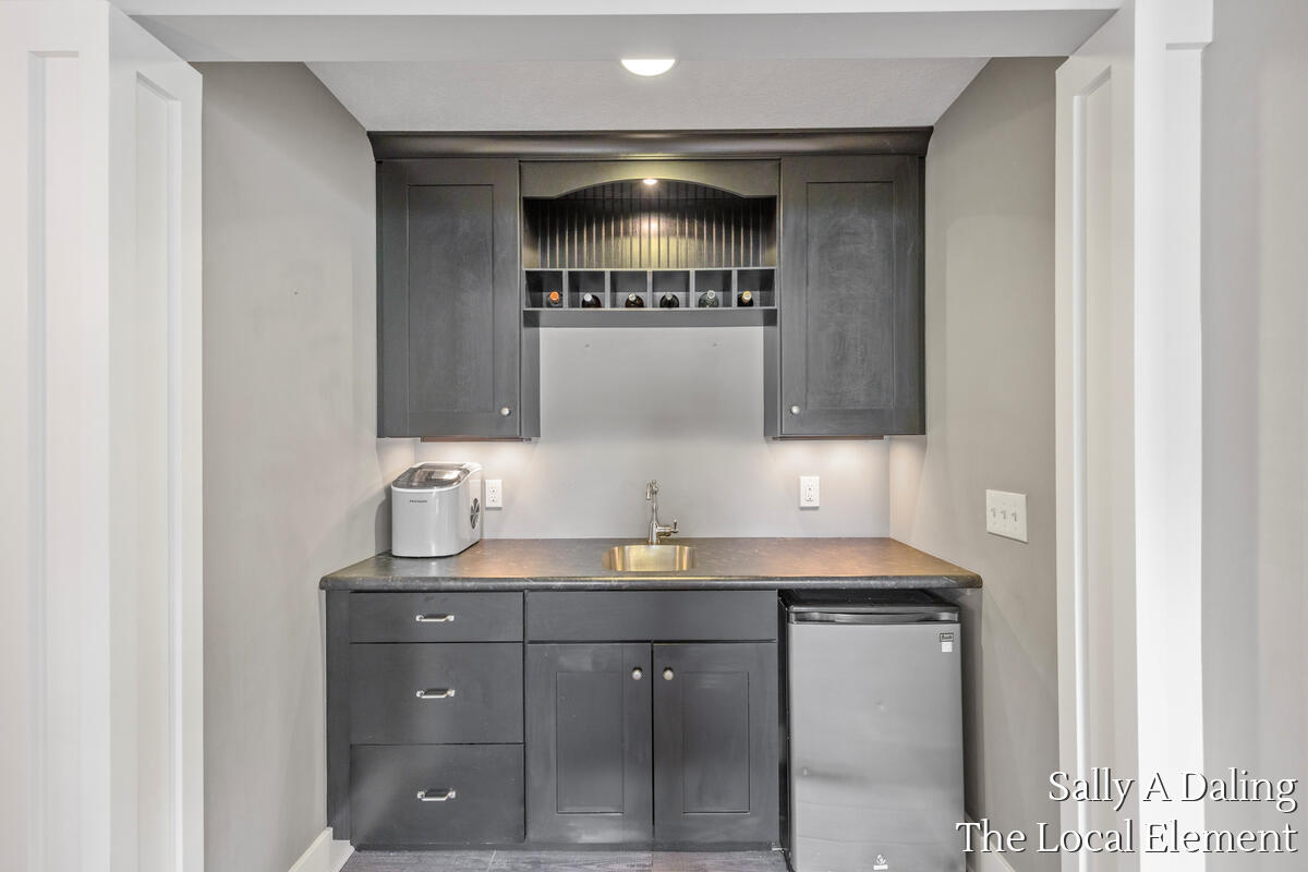 4319 Del Mar Drive SW