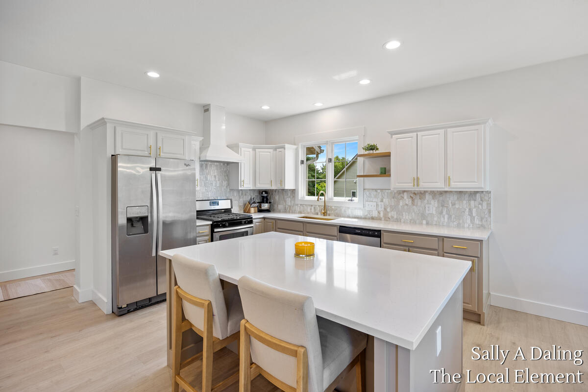 4319 Del Mar Drive SW