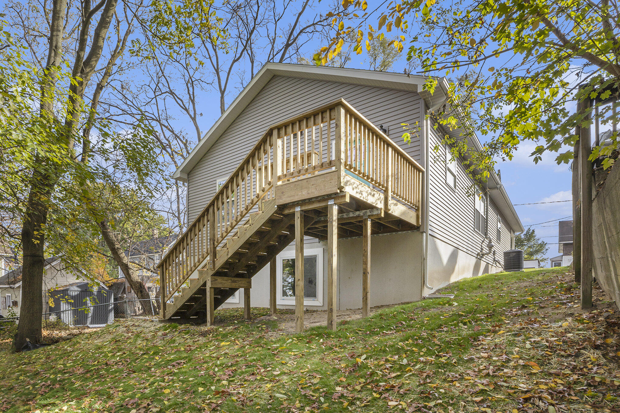 333 Florence Court NE