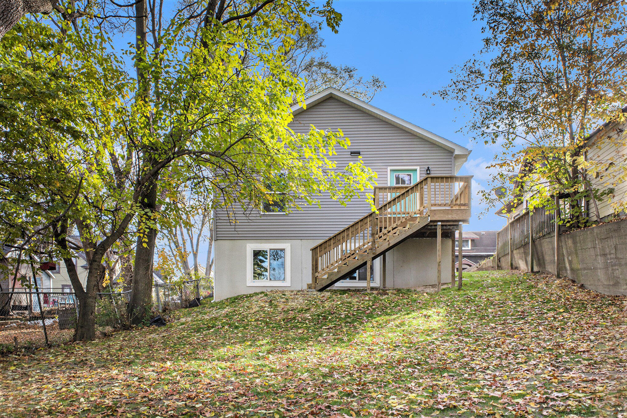 333 Florence Court NE