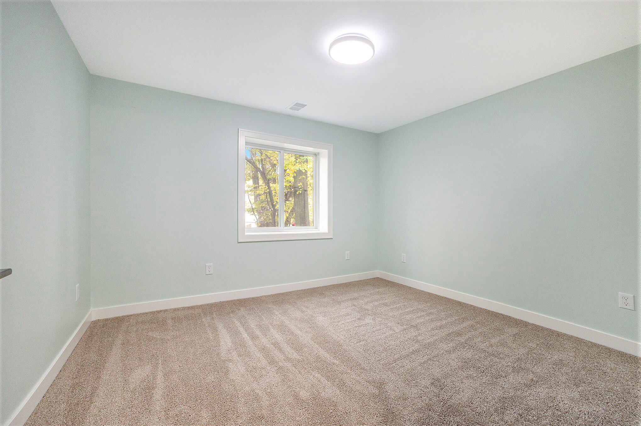 333 Florence Court NE