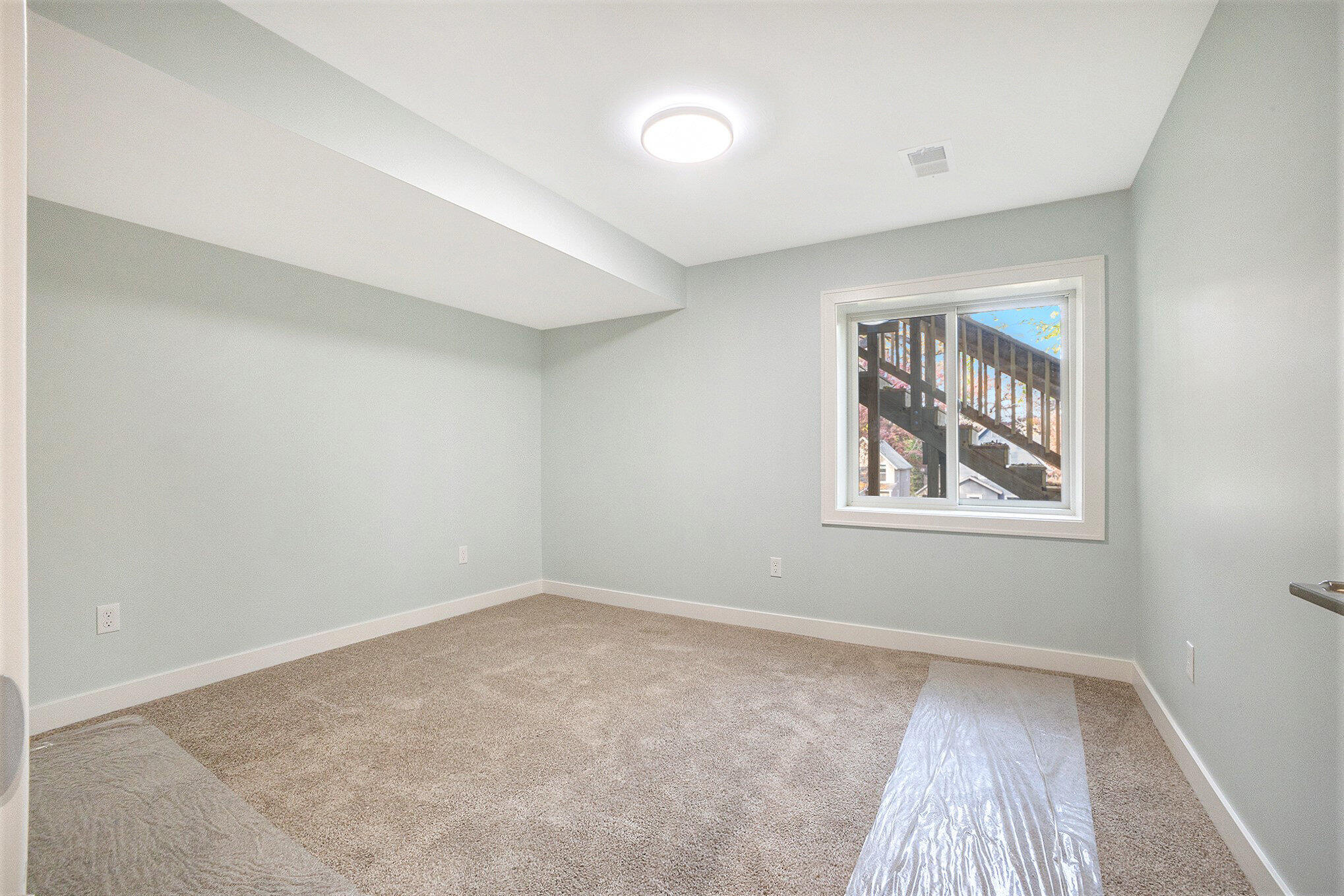 333 Florence Court NE