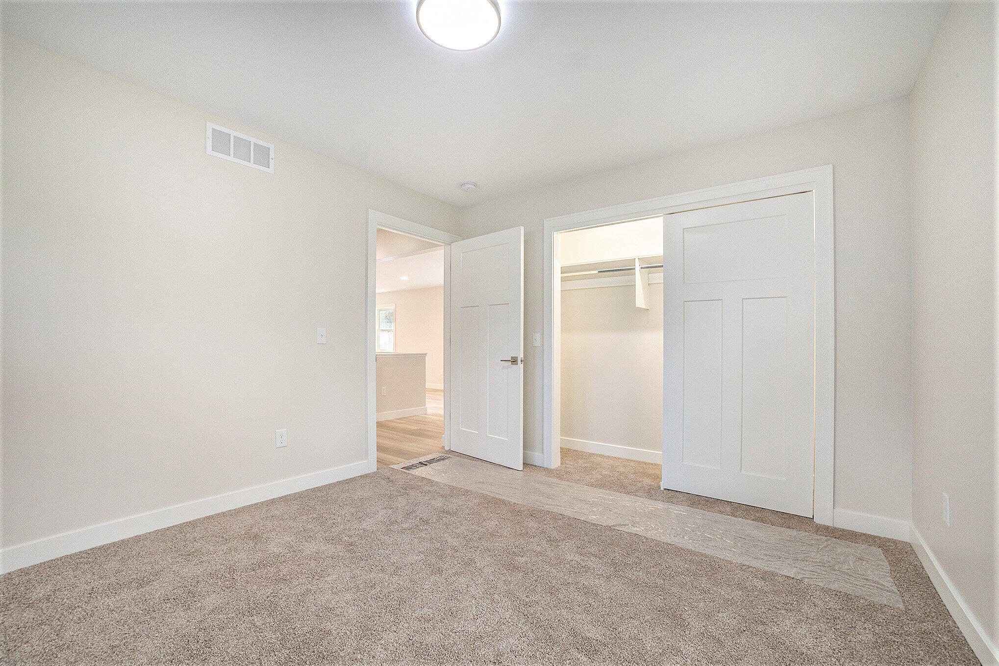 333 Florence Court NE