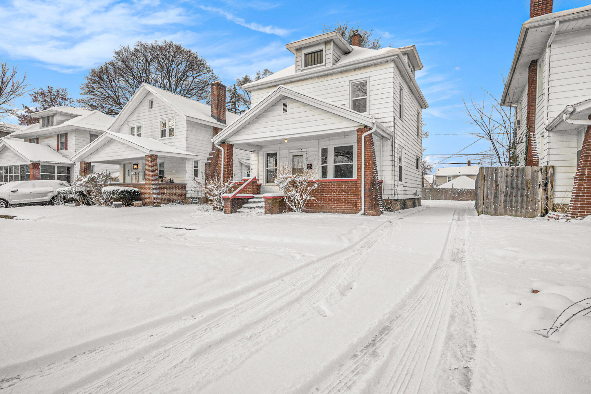 2125 Francis Avenue SE