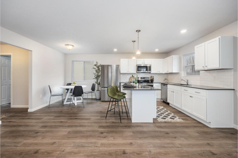 1101 Cedarwood Drive