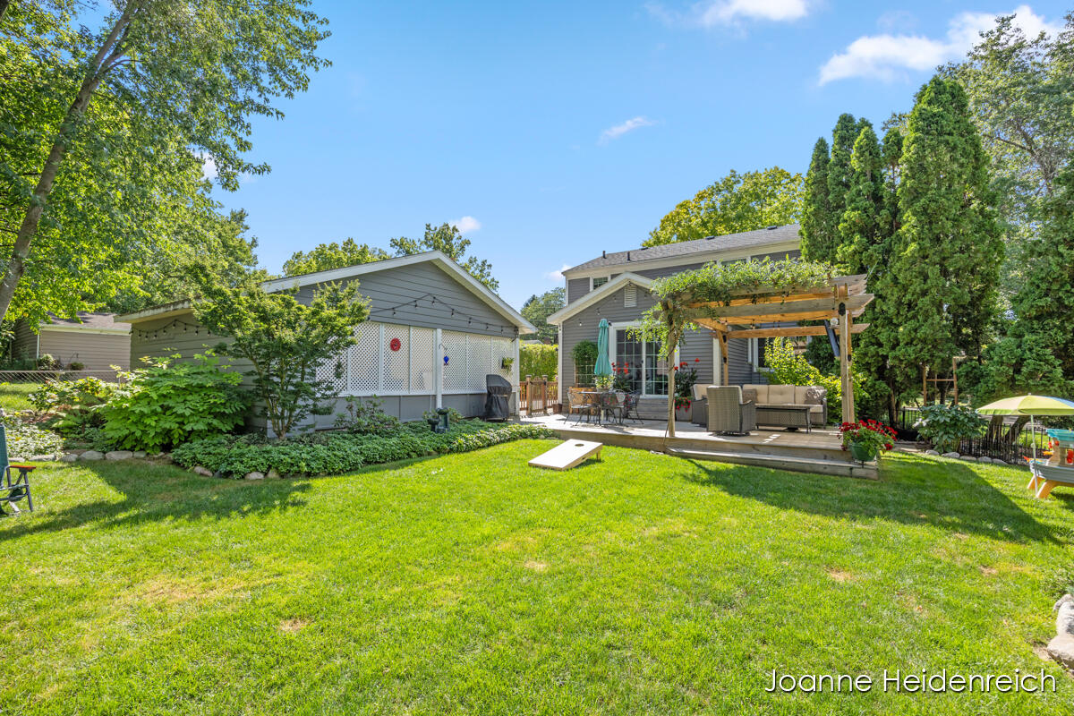 2324 Rosewood Avenue SE