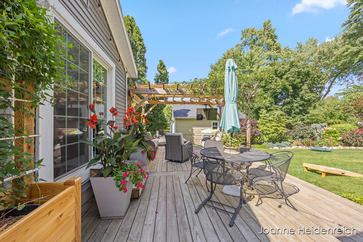2324 Rosewood Avenue SE