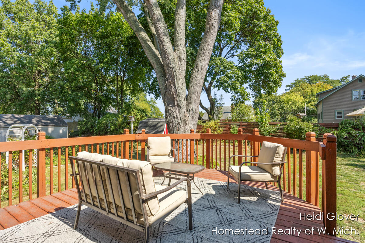 1500 Hillcrest Avenue NW