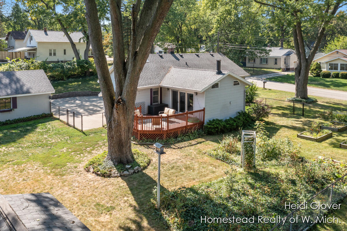 1500 Hillcrest Avenue NW