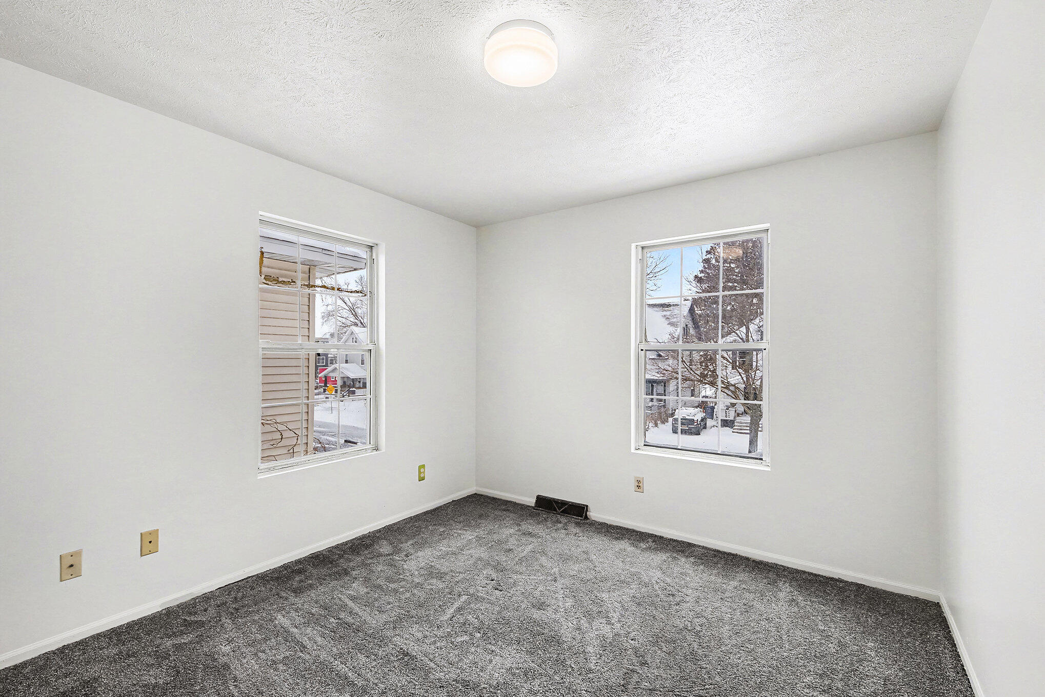 442 Adams Street SE