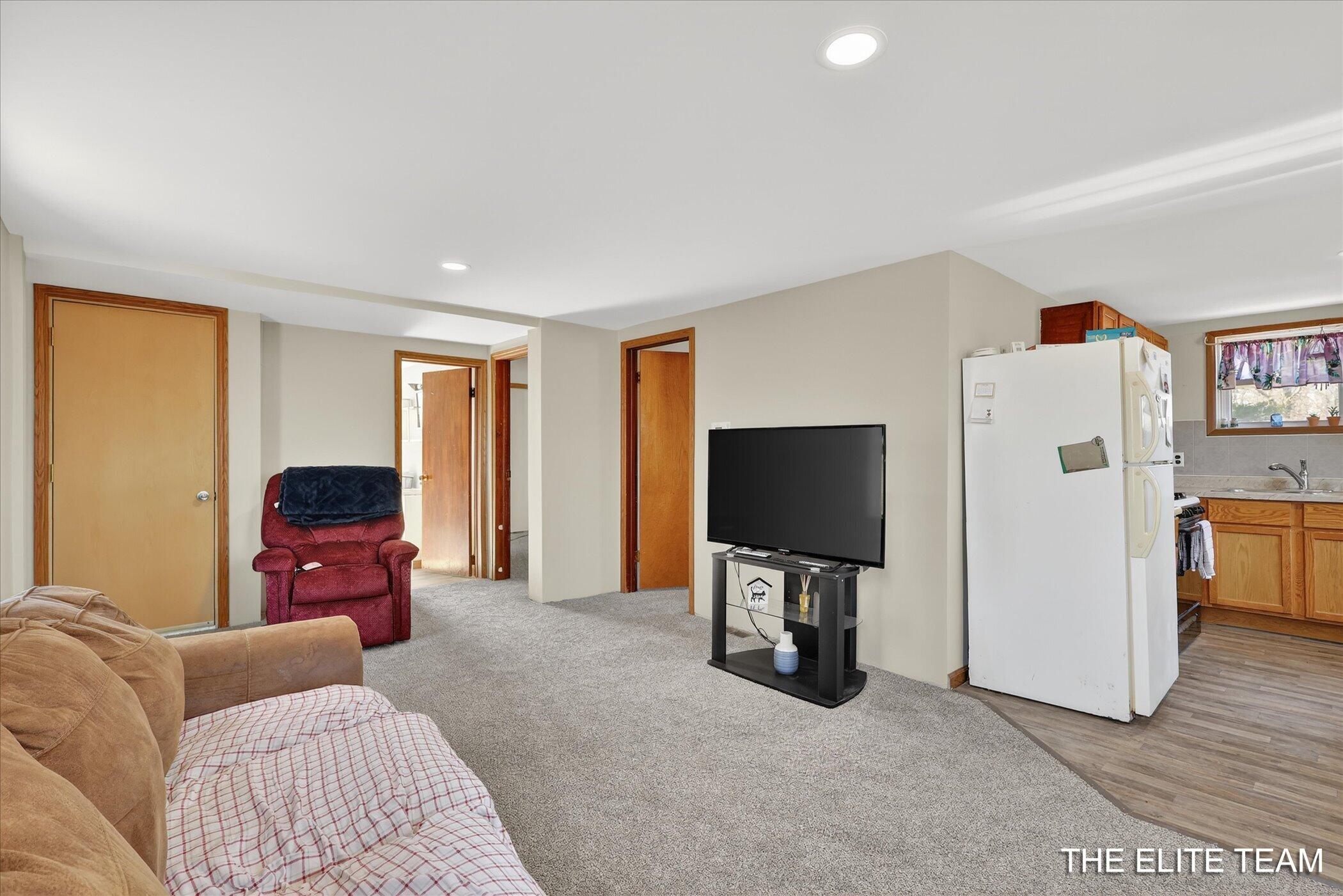 343 W Long Lake Road