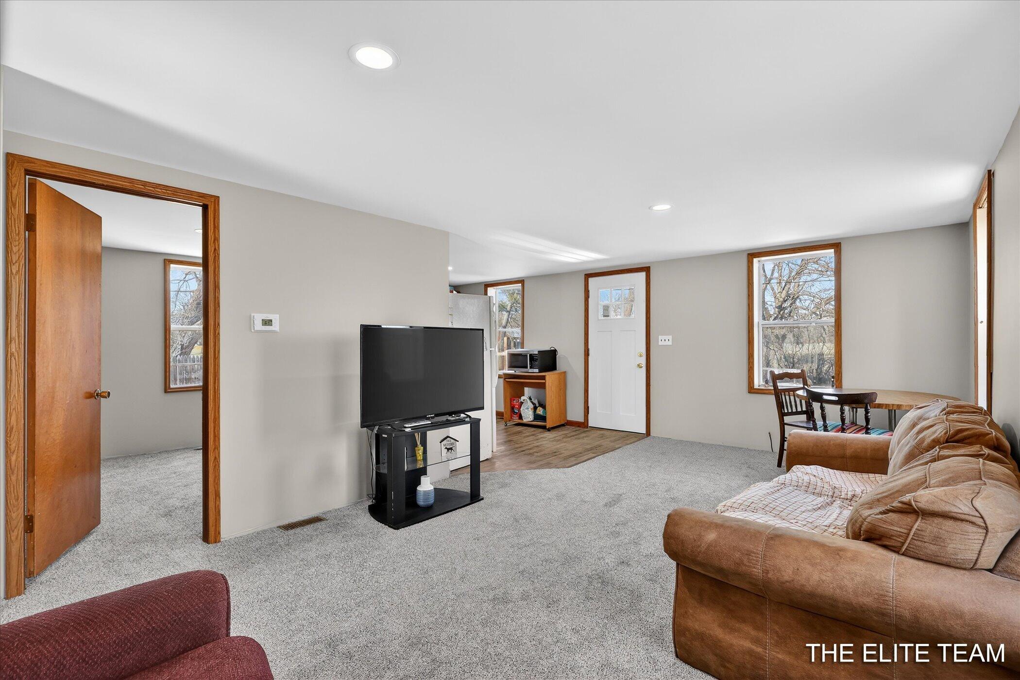 343 W Long Lake Road