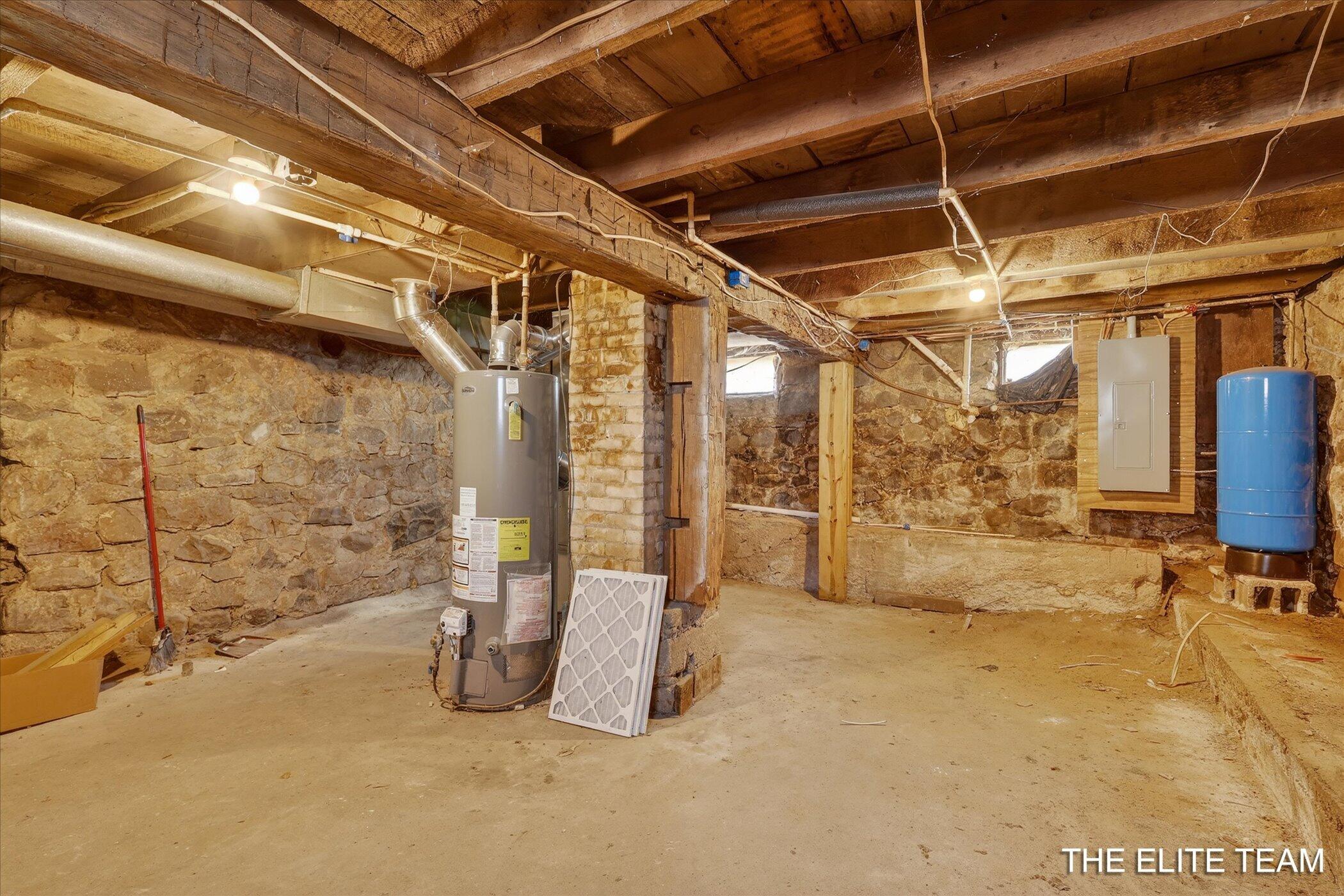 343 W Long Lake Road