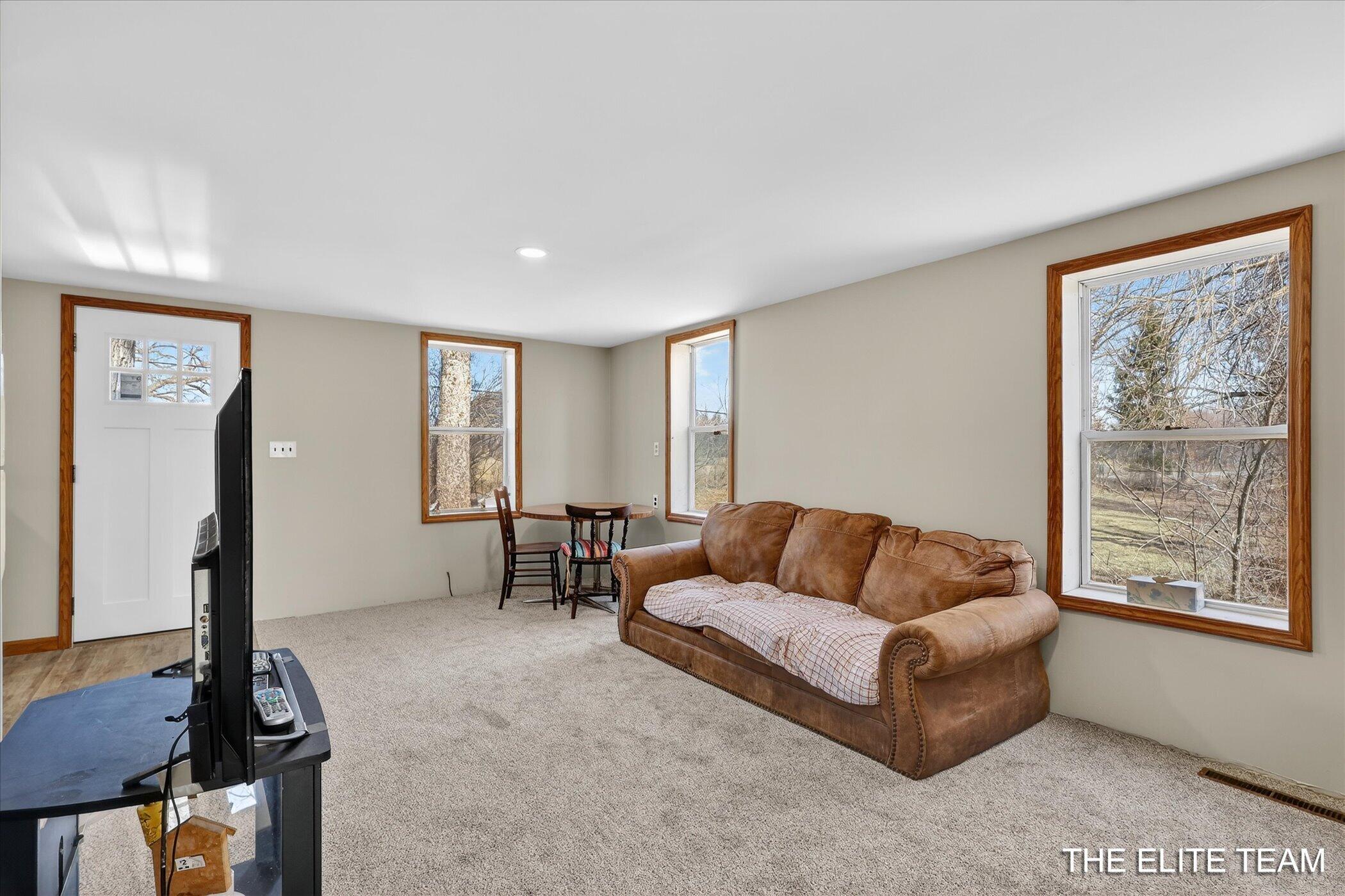 343 W Long Lake Road