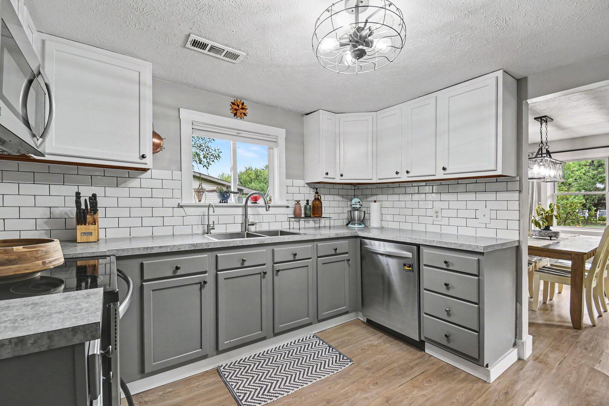 2233 76th Street SE