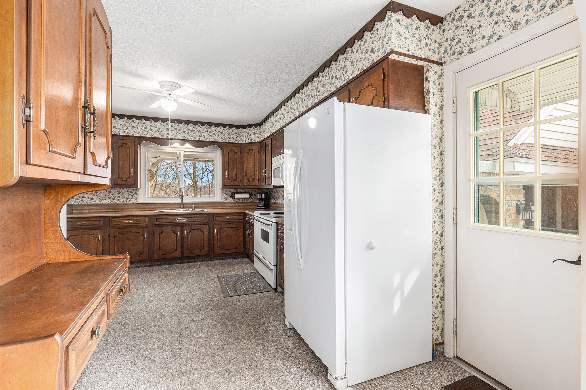 159 E State Road