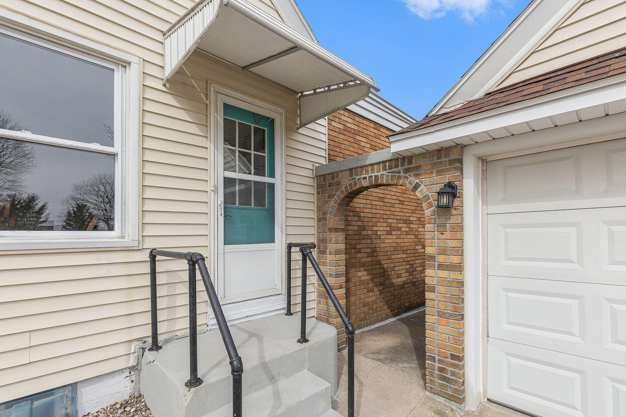 159 E State Road