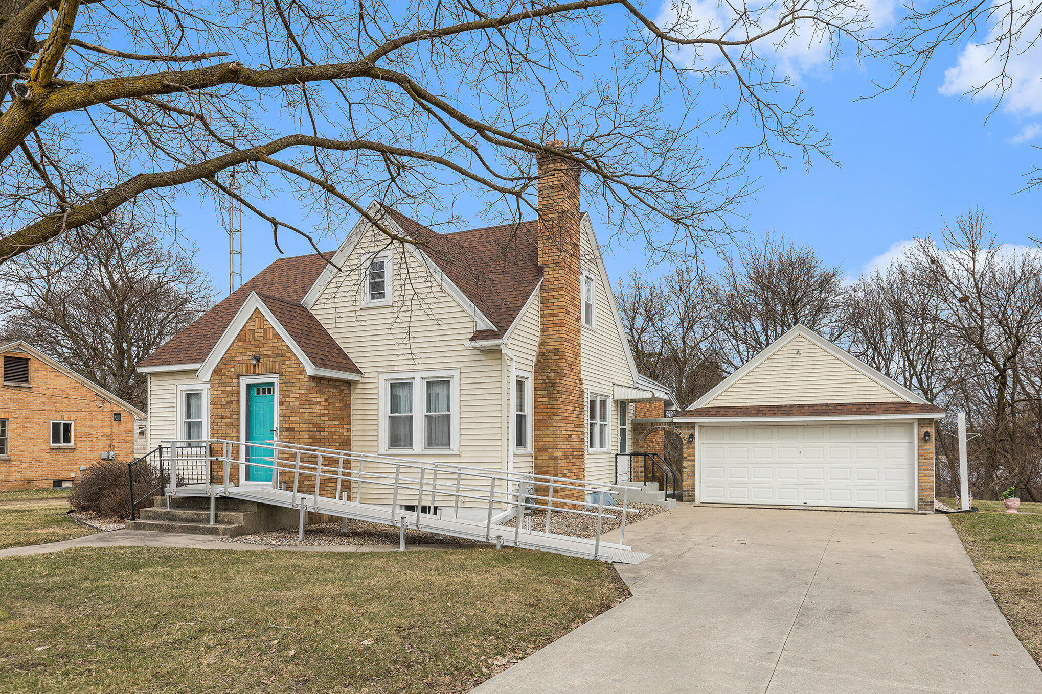 159 E State Road