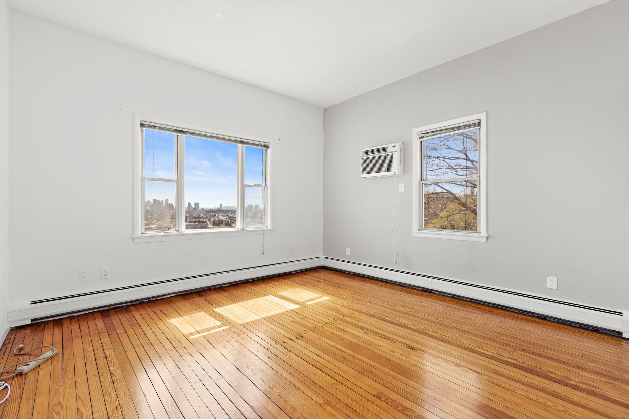 320-324 MOUNTAIN RD