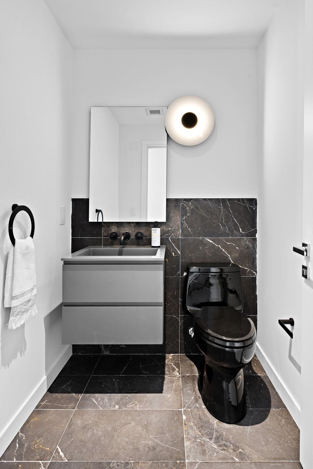 43 PROVOST ST Unit: 8M