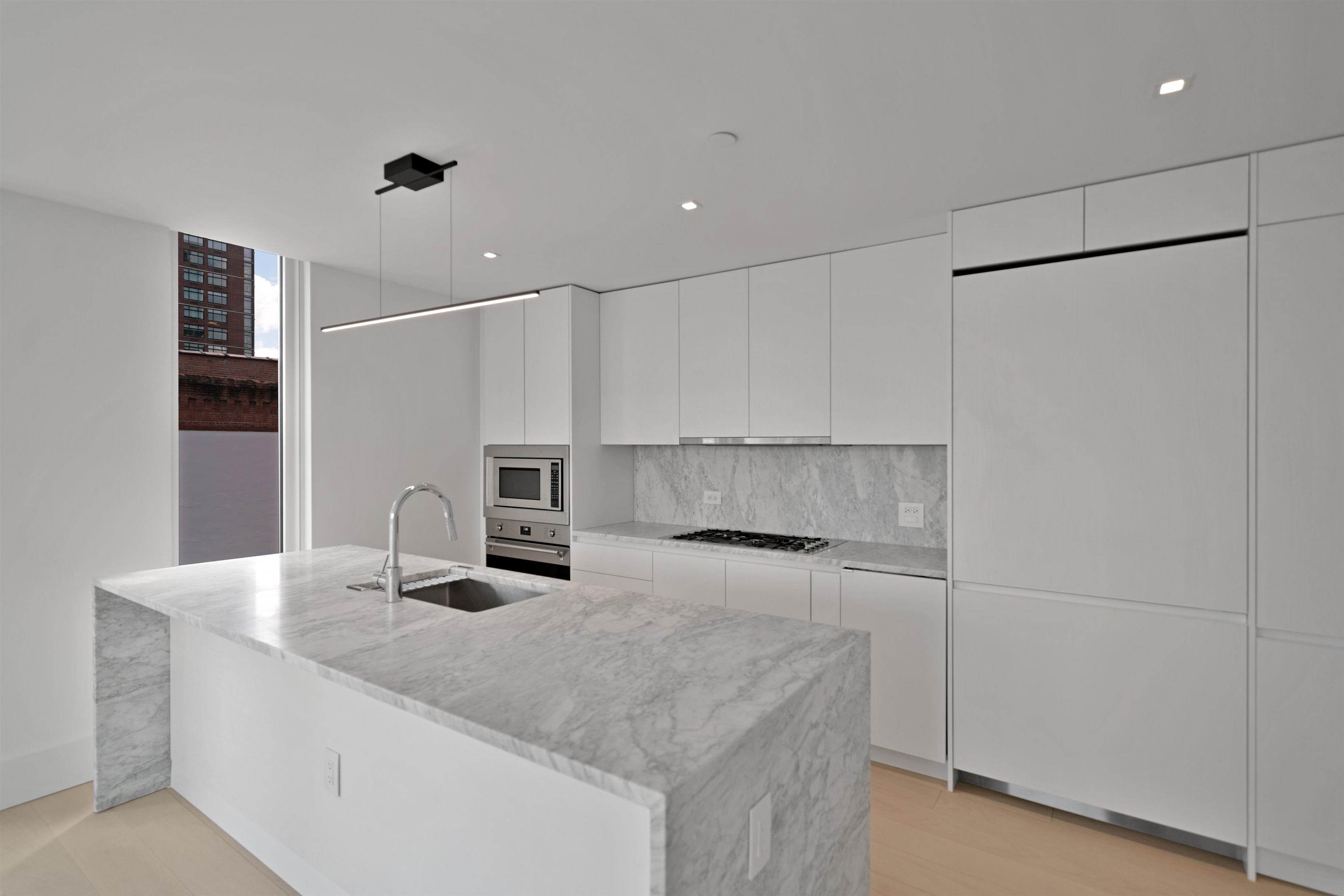 43 PROVOST ST Unit: 8M