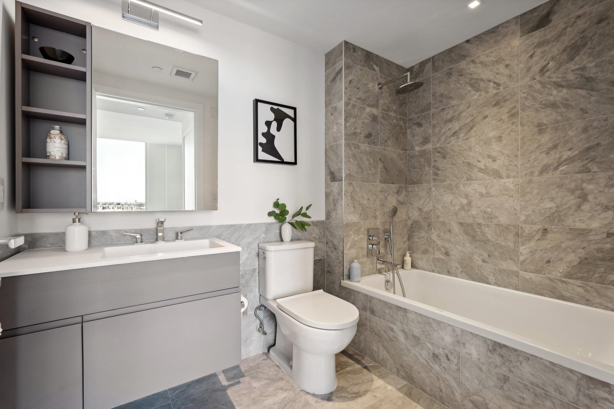 43 PROVOST ST Unit: 9N