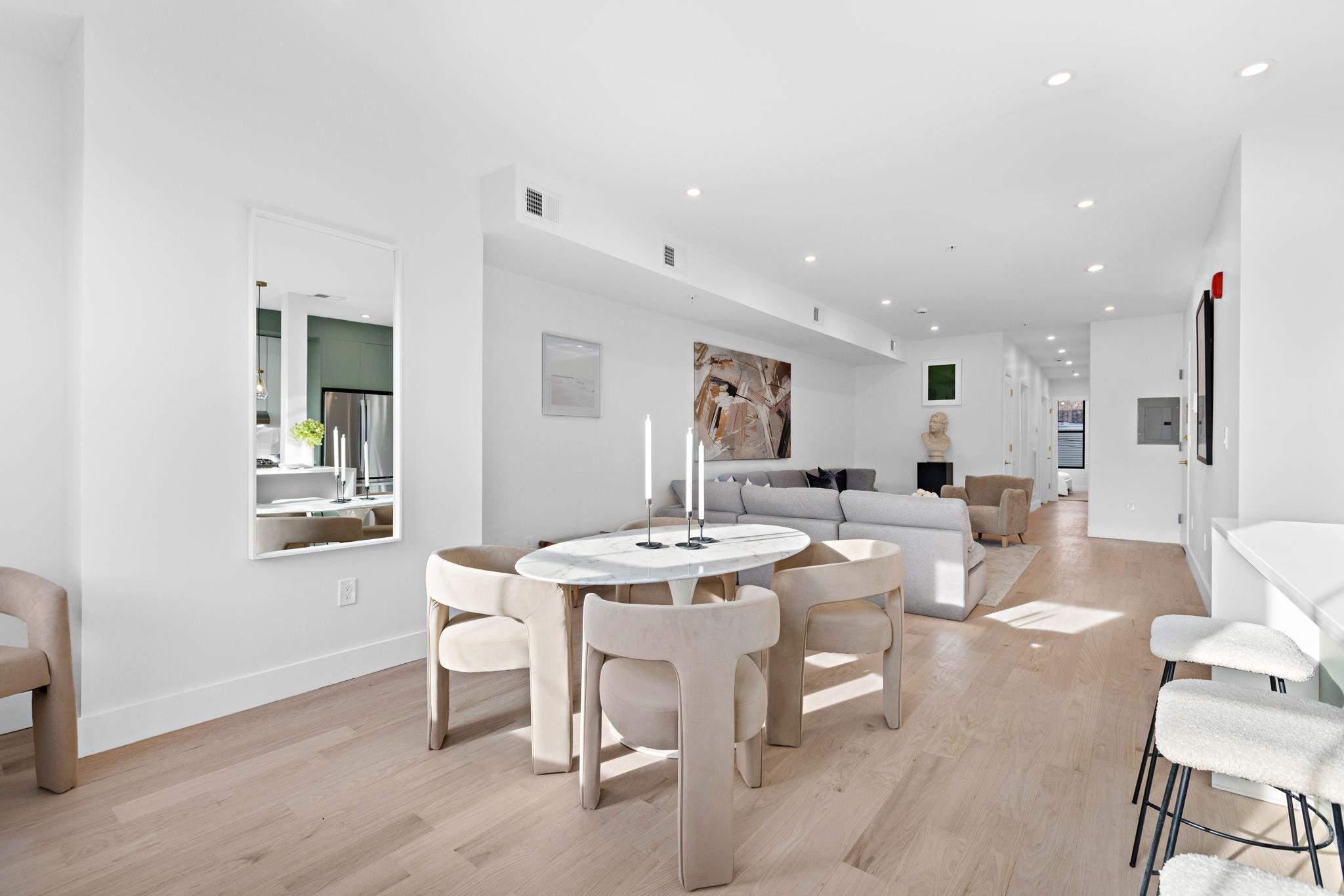 322 3RD ST Unit: 3