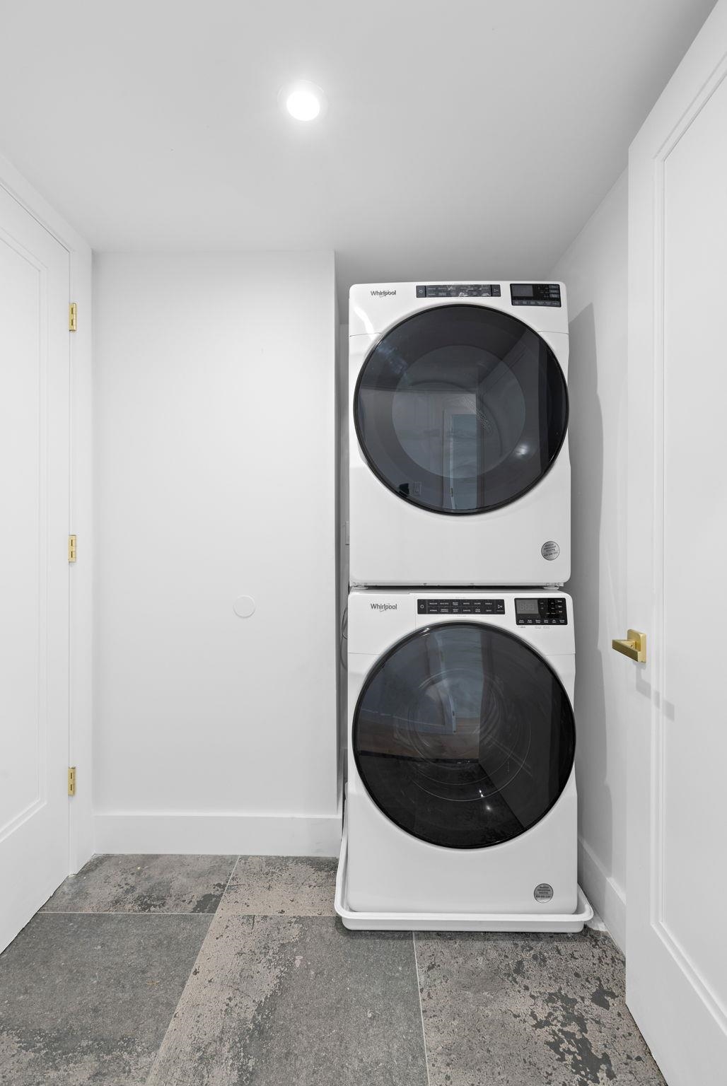 322 3RD ST Unit: A