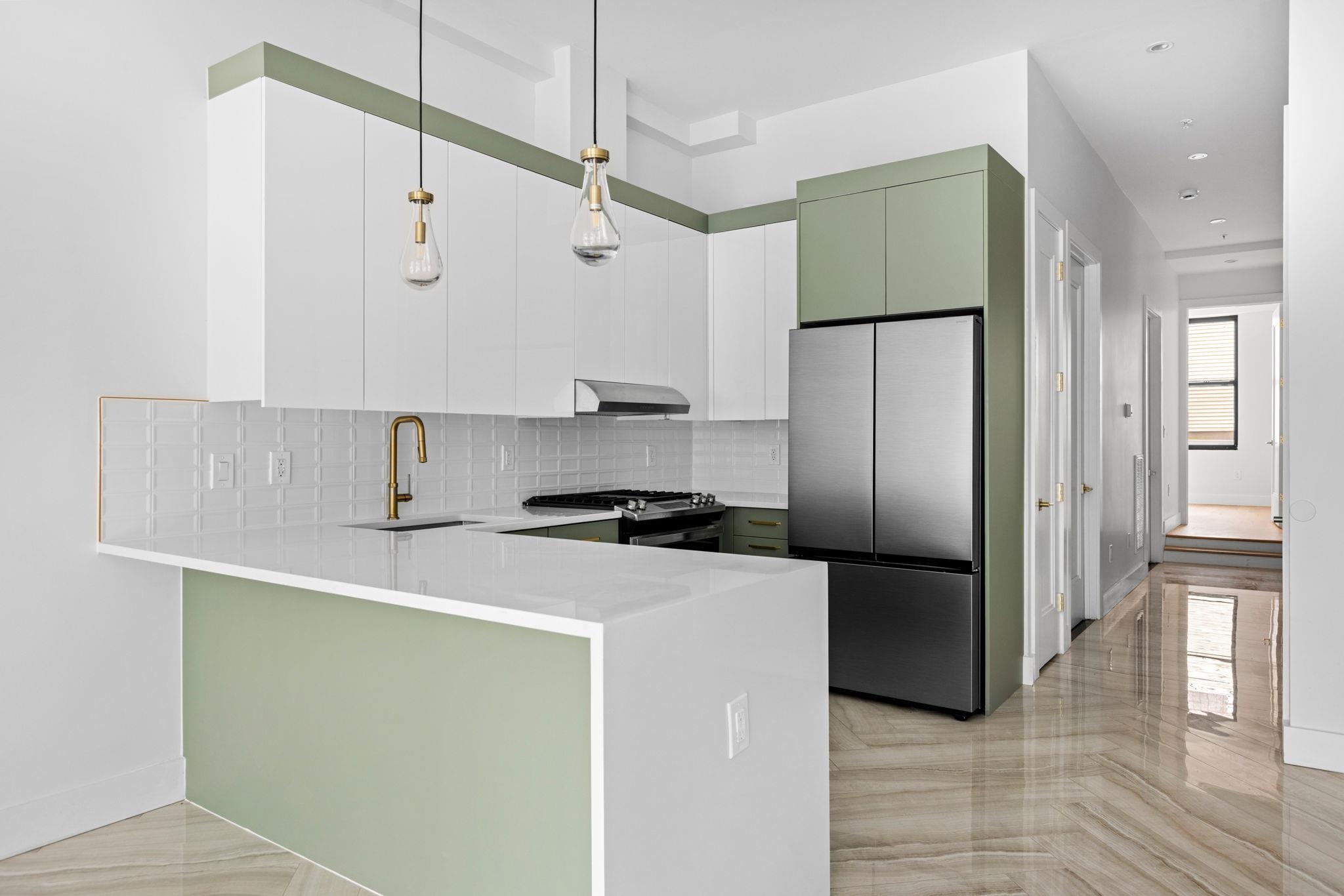 322 3RD ST Unit: A