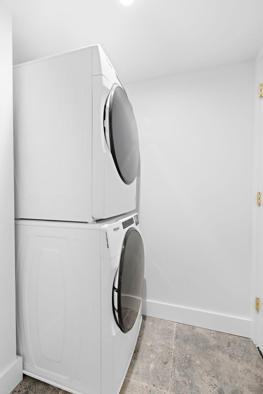 322 3RD ST Unit: C