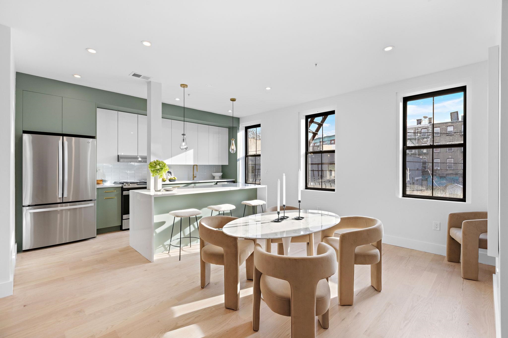 322 3RD ST Unit: C