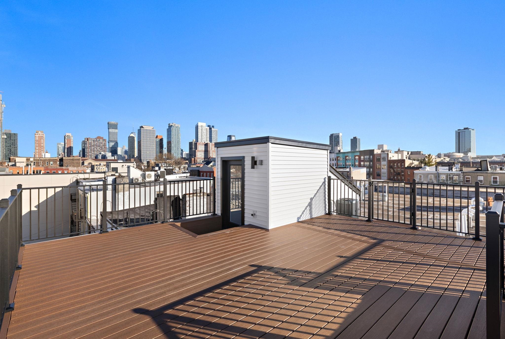 322 3RD ST Unit: D