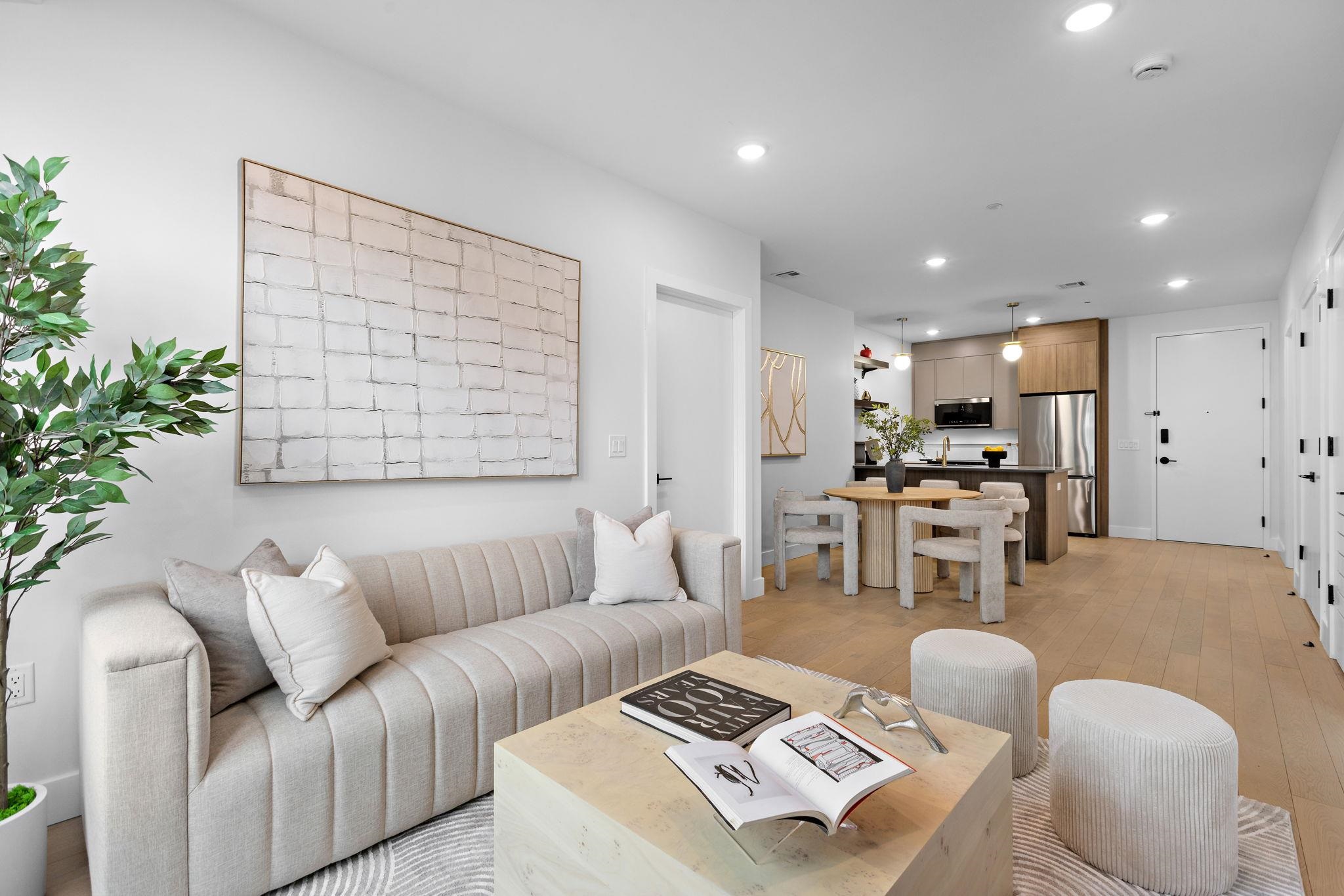 35 ORCHARD ST Unit: 204