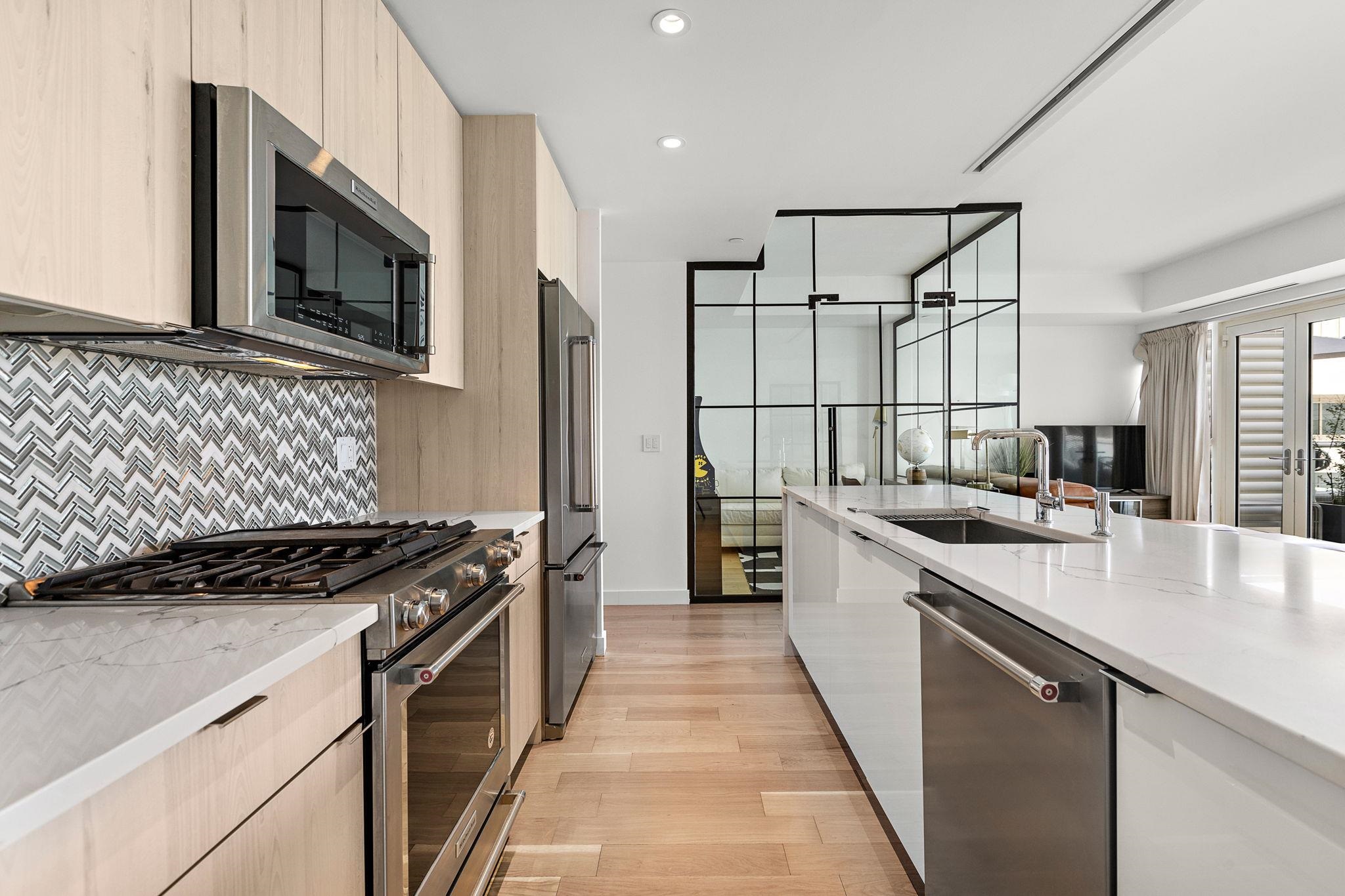800 AVENUE AT PORT IMPERIAL Unit: 511