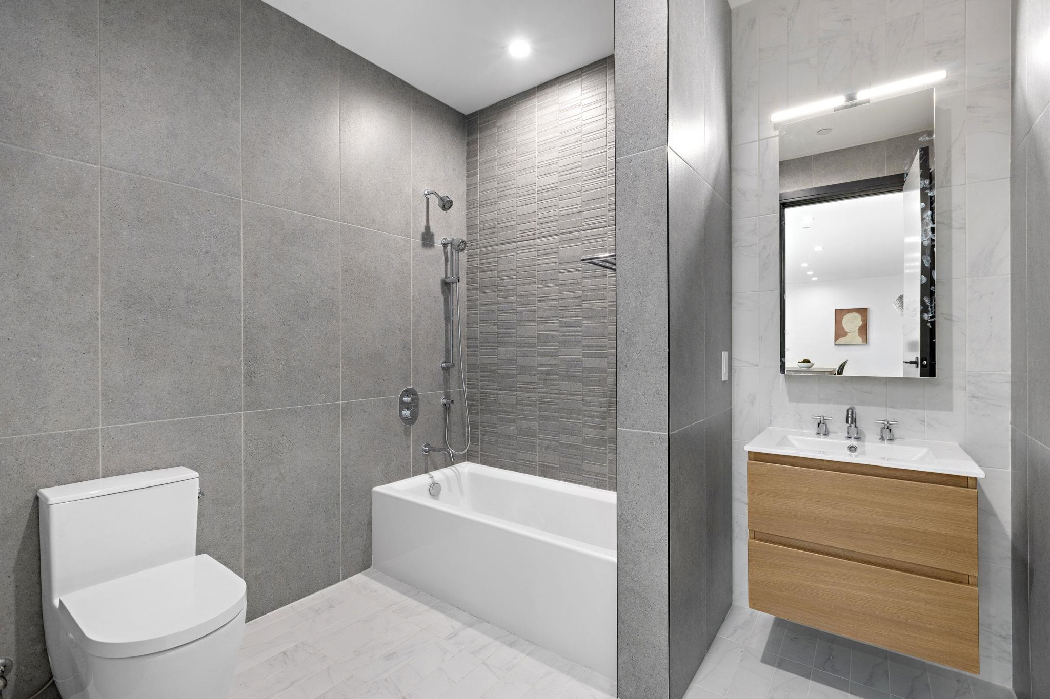 391 1ST ST Unit: 2-B