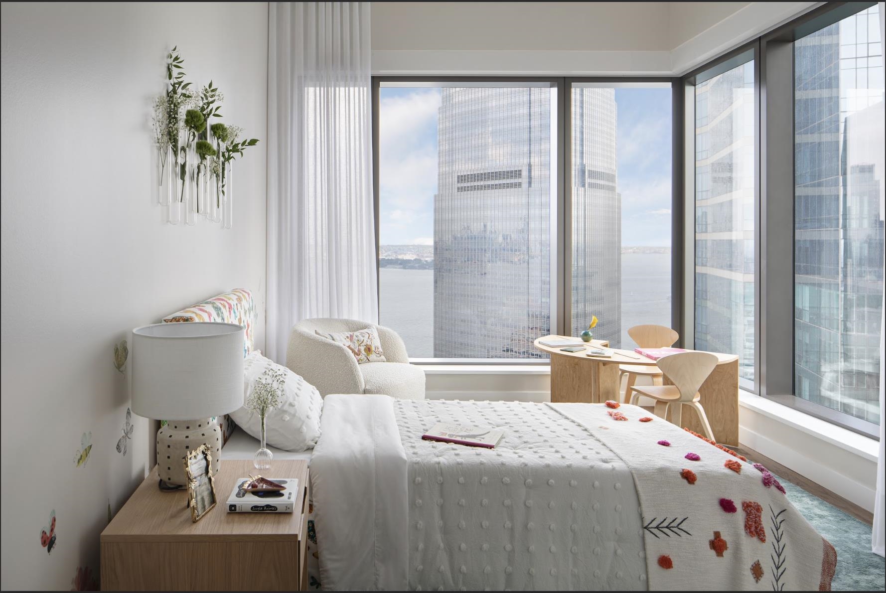 99 HUDSON ST Unit: 4812