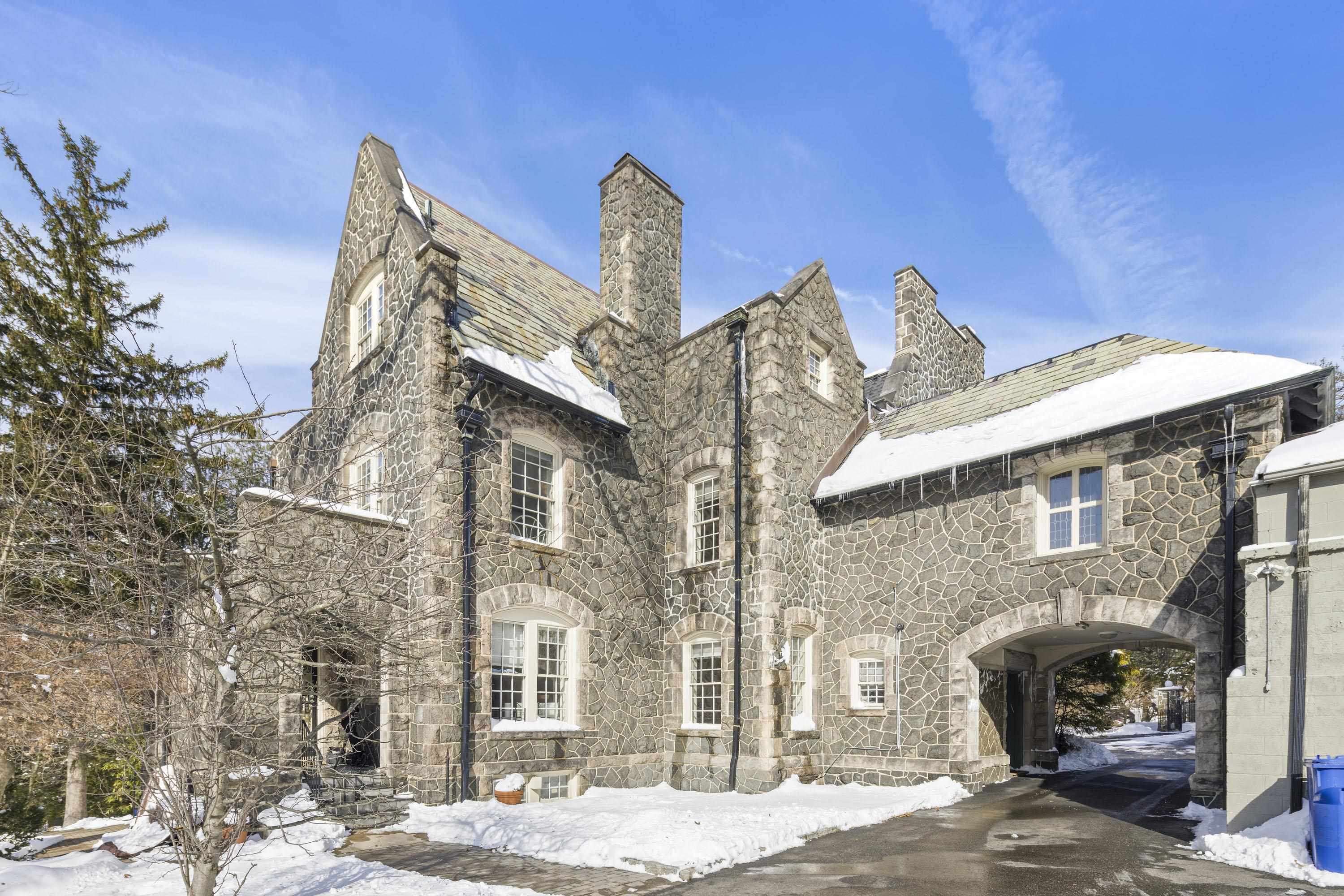394 EAST PALISADE AVE