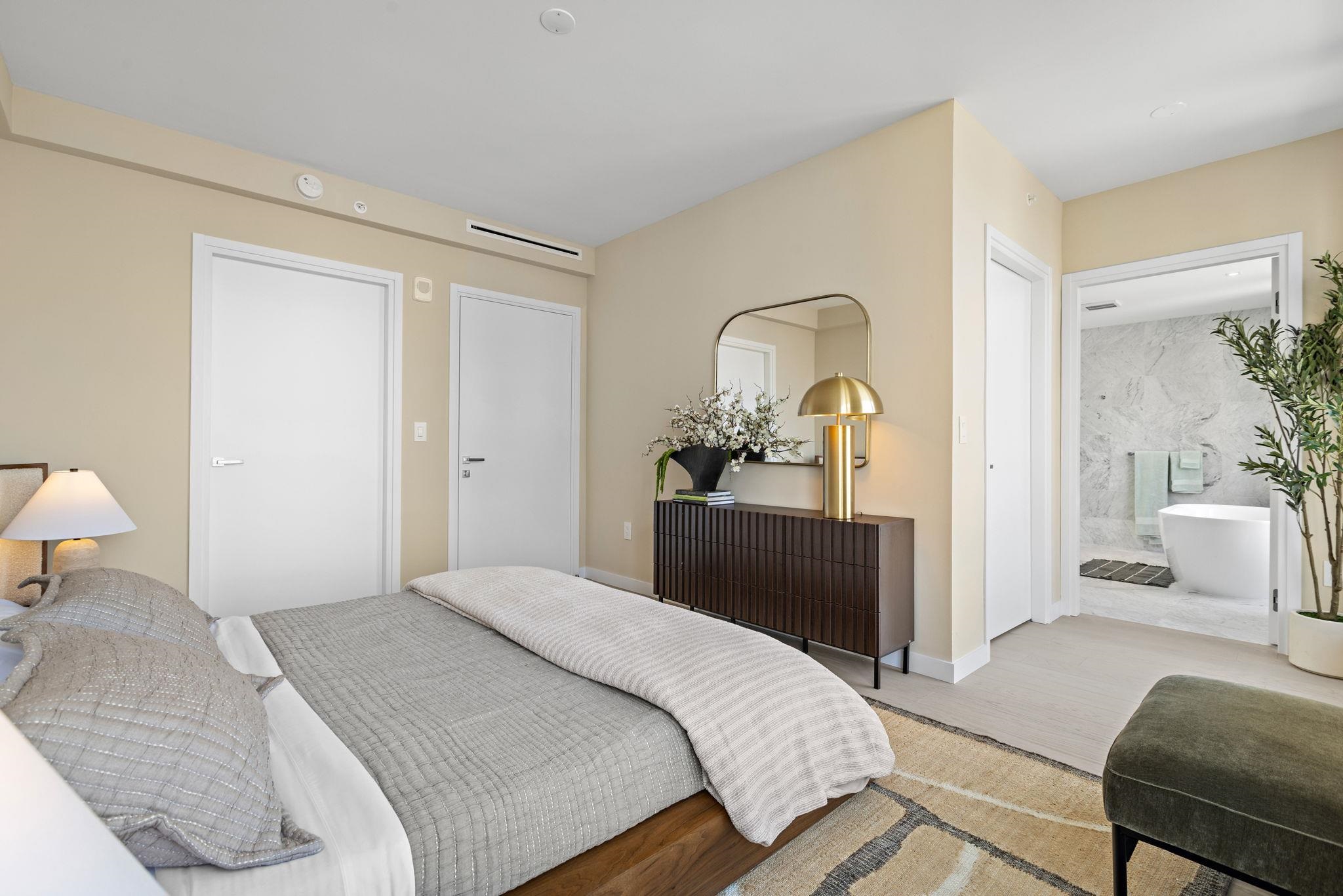 144 1ST ST Unit: 11S