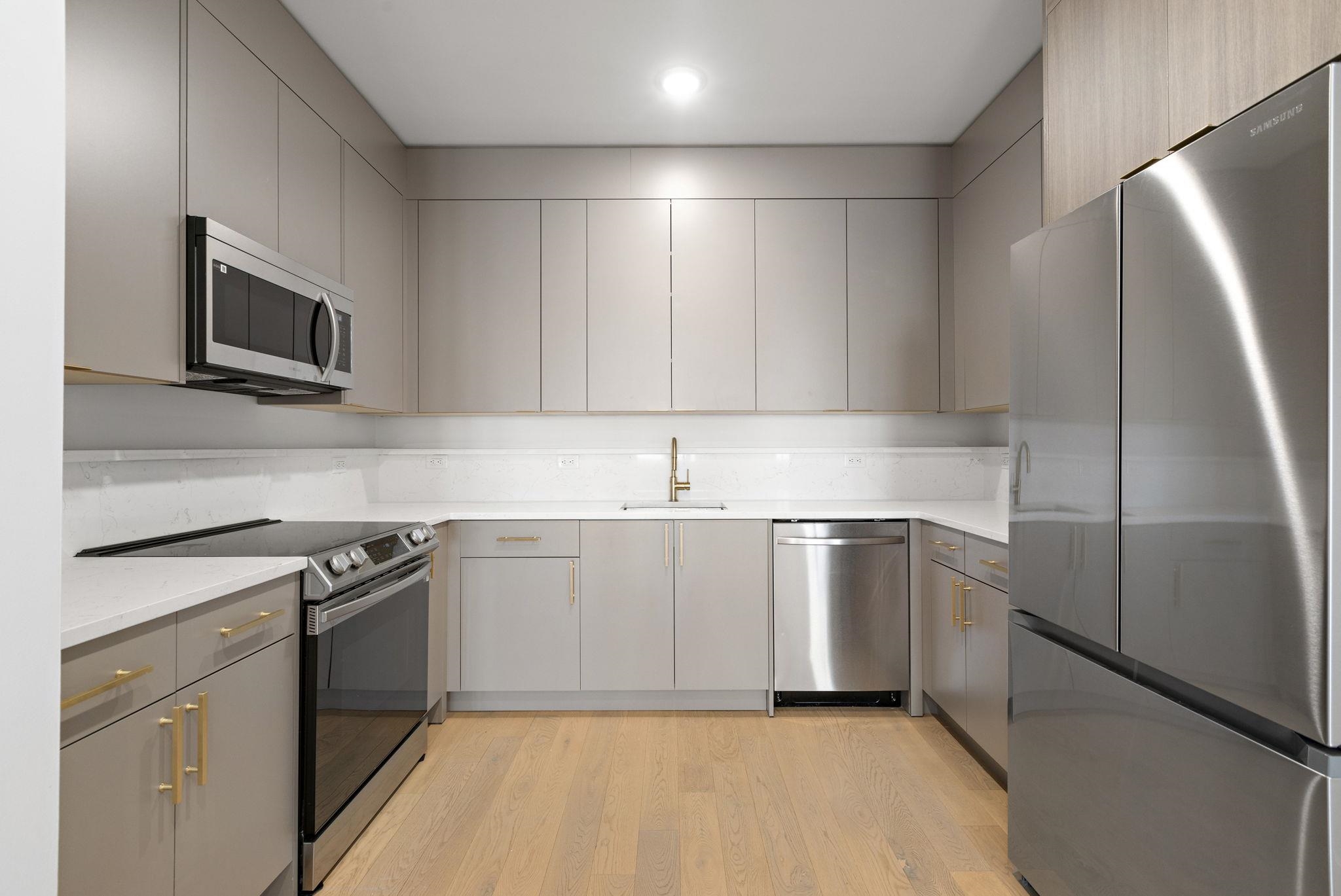 35 ORCHARD ST Unit: 505