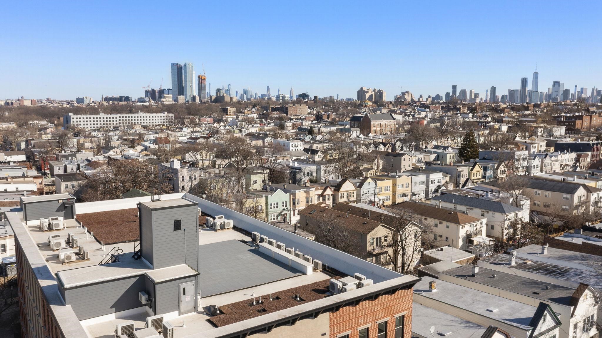 132 MALLORY AVE Unit: 505