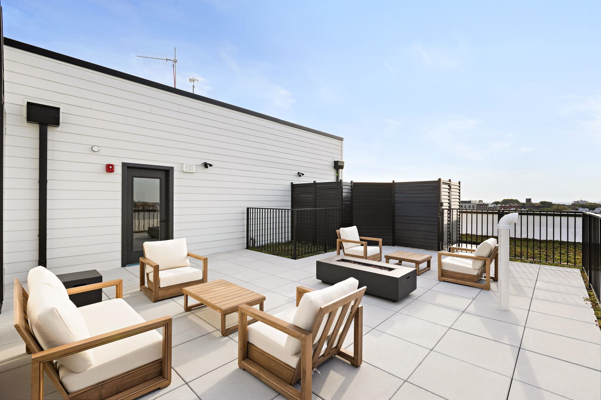 35 ORCHARD ST Unit: 605