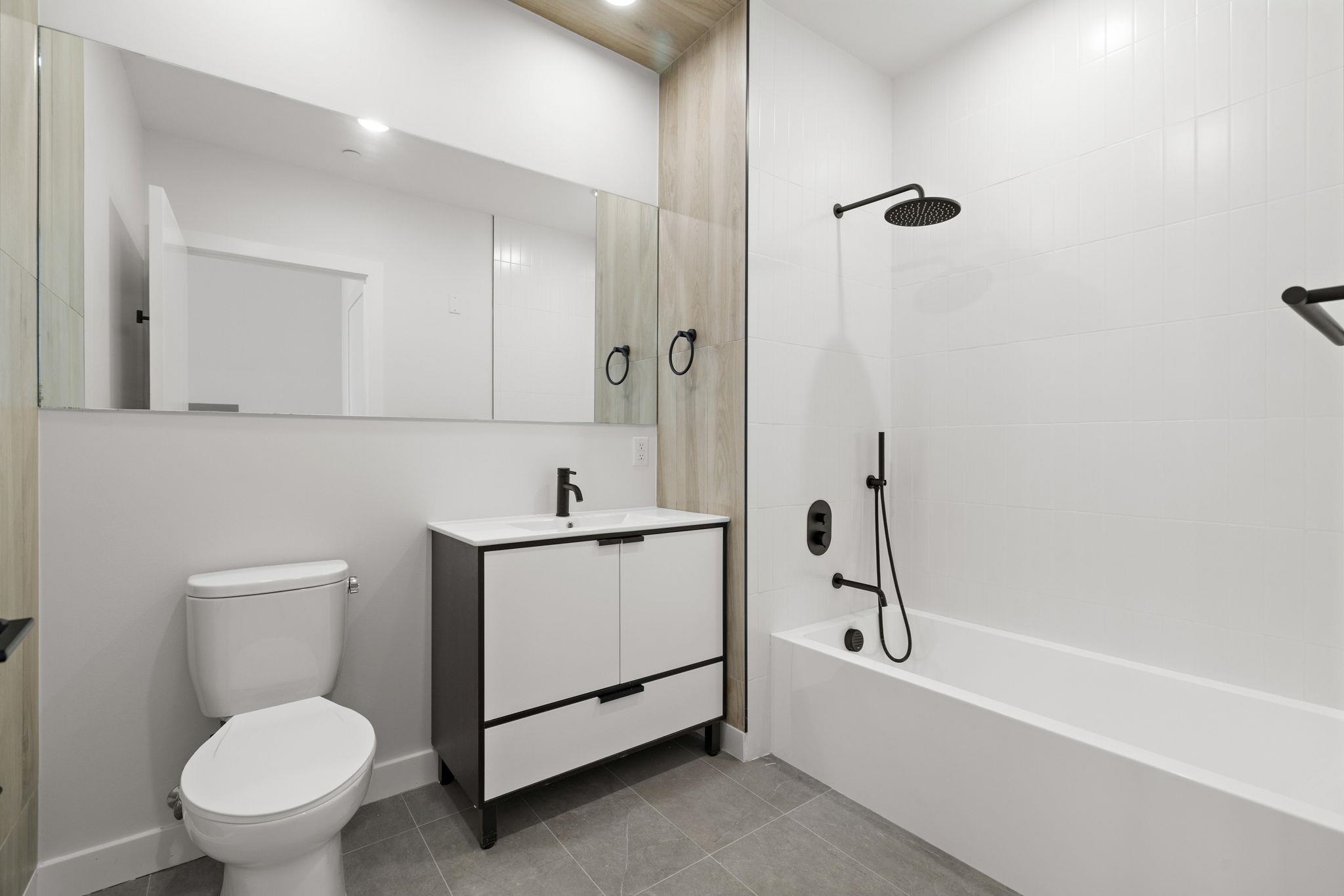 35 ORCHARD ST Unit: 605