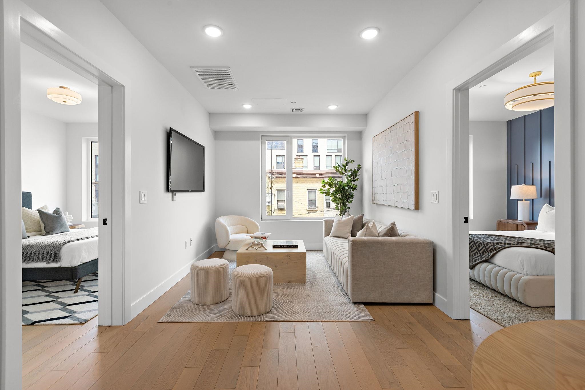 35 ORCHARD ST Unit: 604