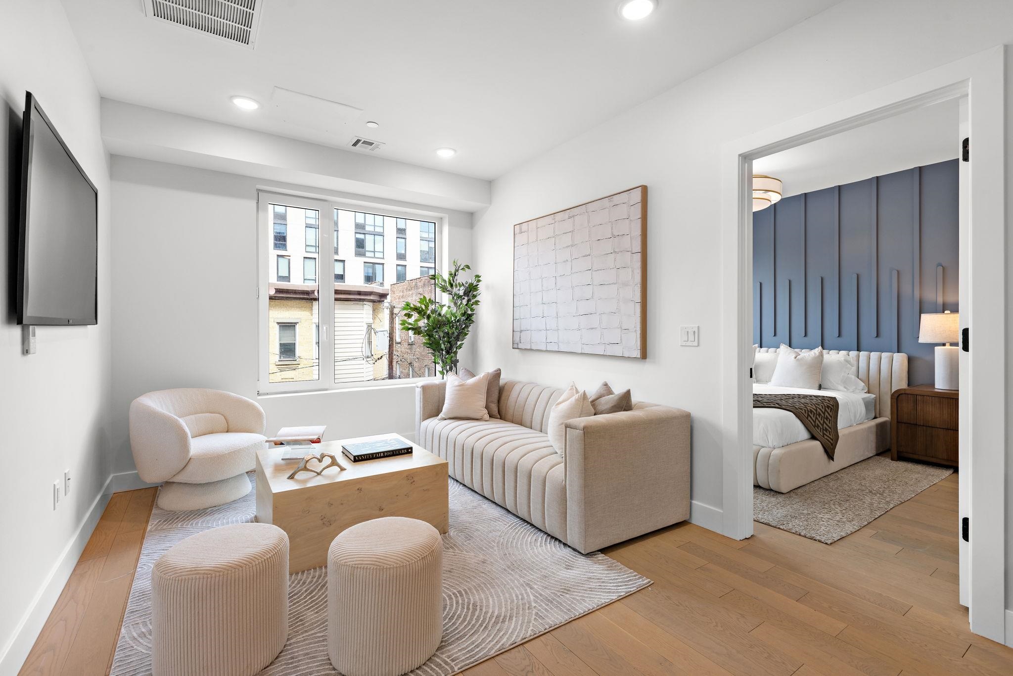 35 ORCHARD ST Unit: 604